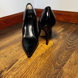 Marc Fisher Black Glossy Pumps (10M)